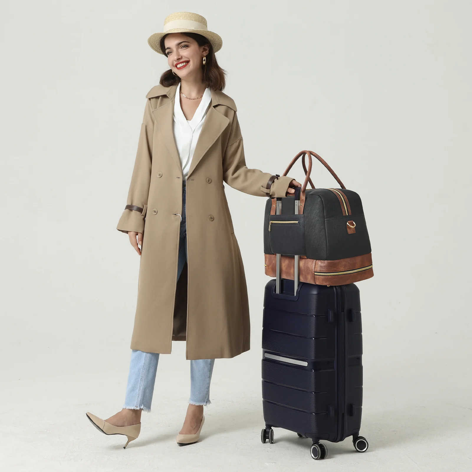 Zenobe Chic and Practical: Women's Leather Travel Duffle Bag for Every Trip - Image 10