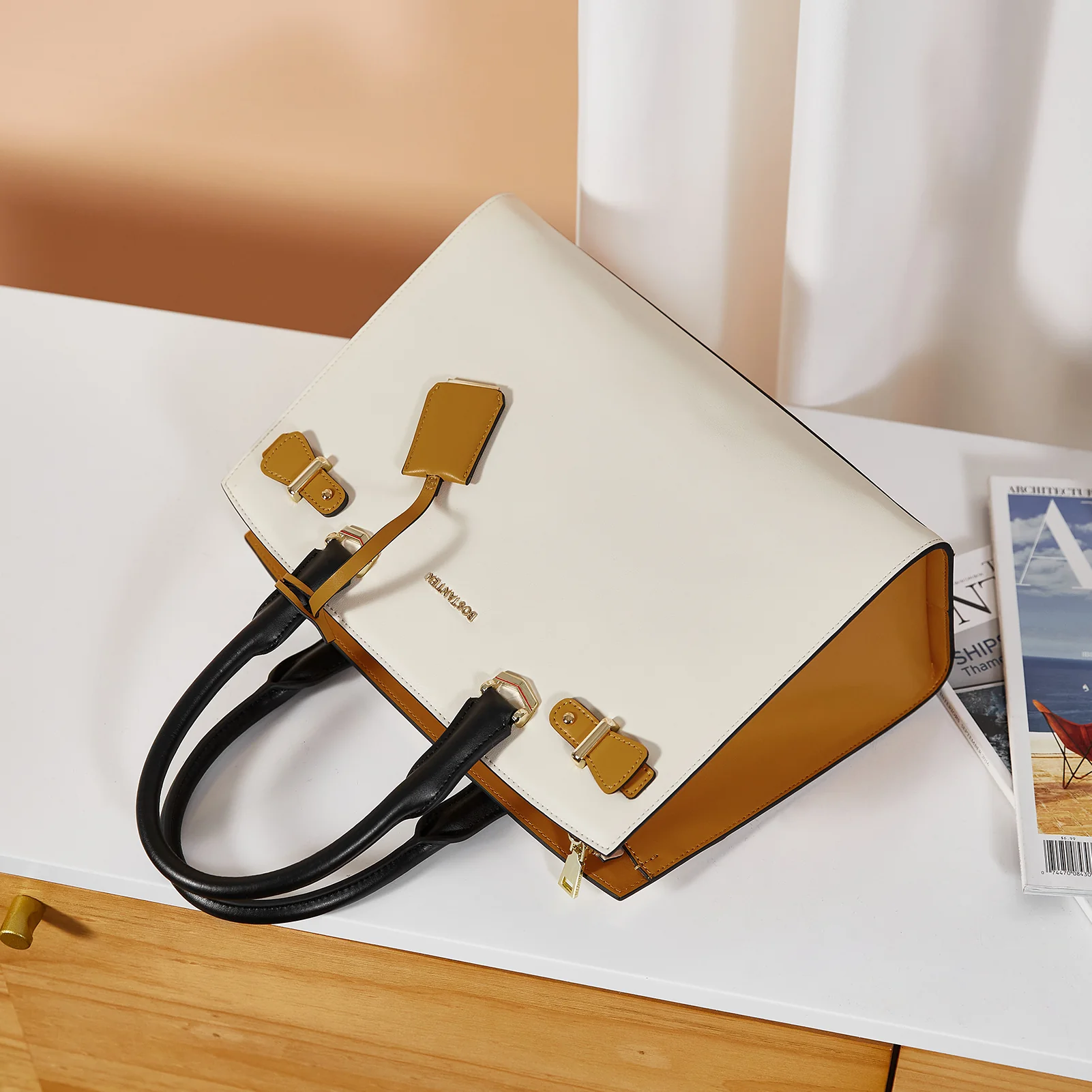 Nevin Elegant Medium Leather Crossbody Bag - Image 9